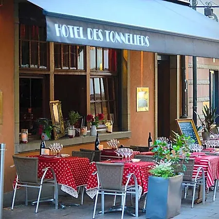 Des Tonneliers Hotel