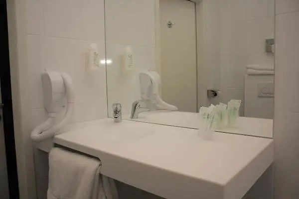 Des Tonneliers Otel 2*